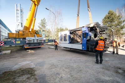 Demontaż, montaż oraz transport wtryskarki Opole - Chodzież - Zdjęcie 13